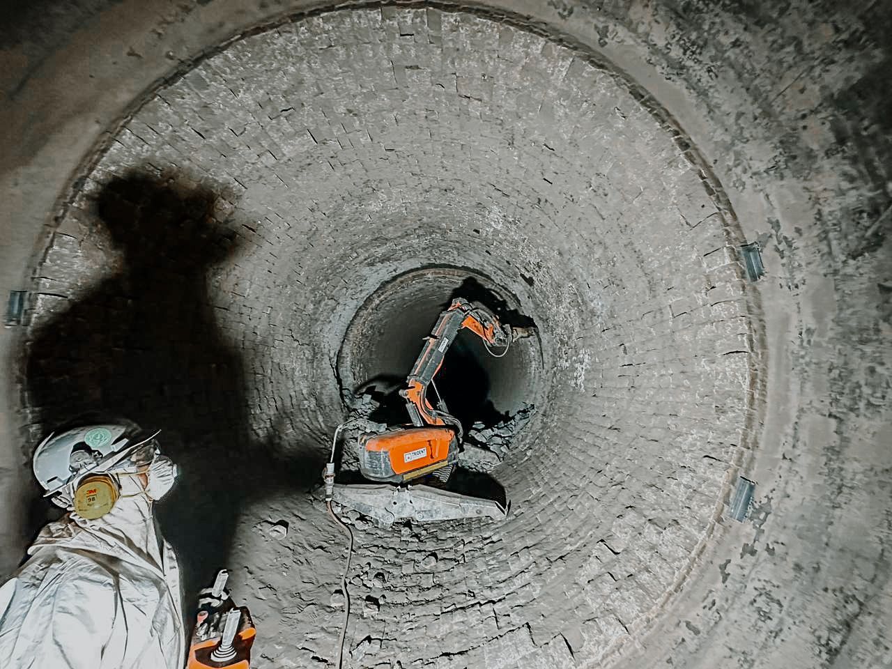 Portable Pneumatic Bolter and Props